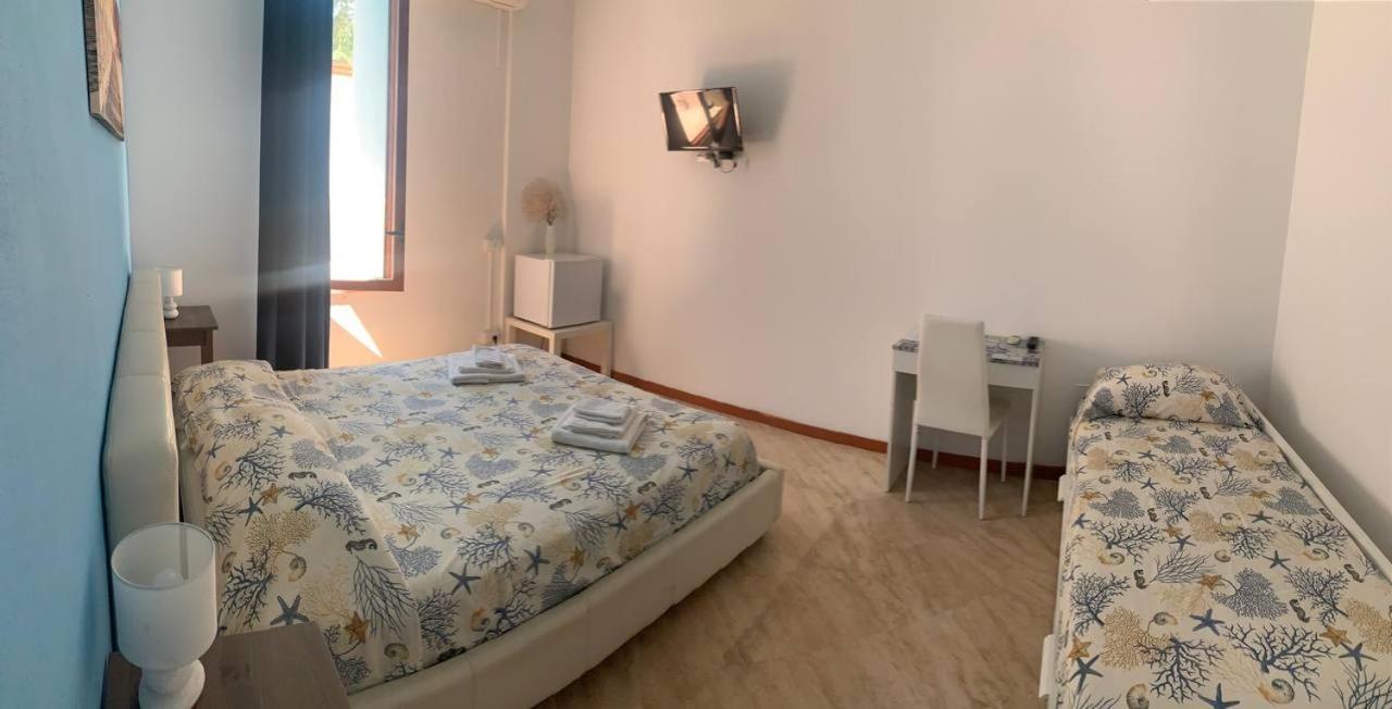 Borgomarino'S Room Cefalu Exterior photo